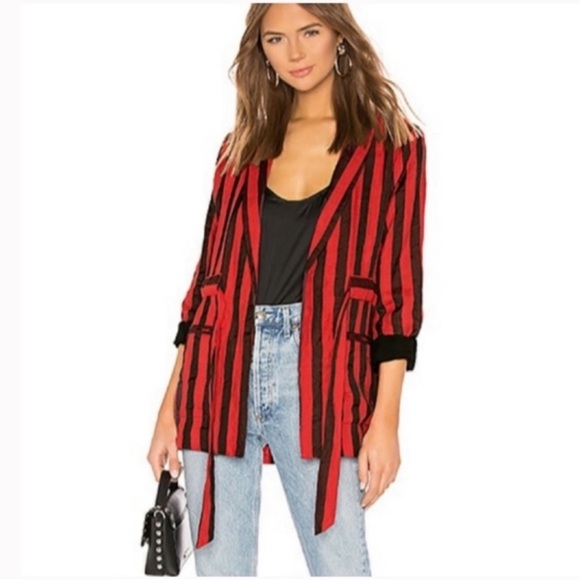 L’Academie Revolve The Jules Linen Blazer
Size small - Picture 2 of 9